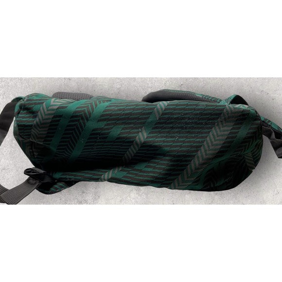 Swissgear Backpack VSC-83 WTRA-14-JH 3106 J-28 Green 16in x 14in - Picture 10 of 10